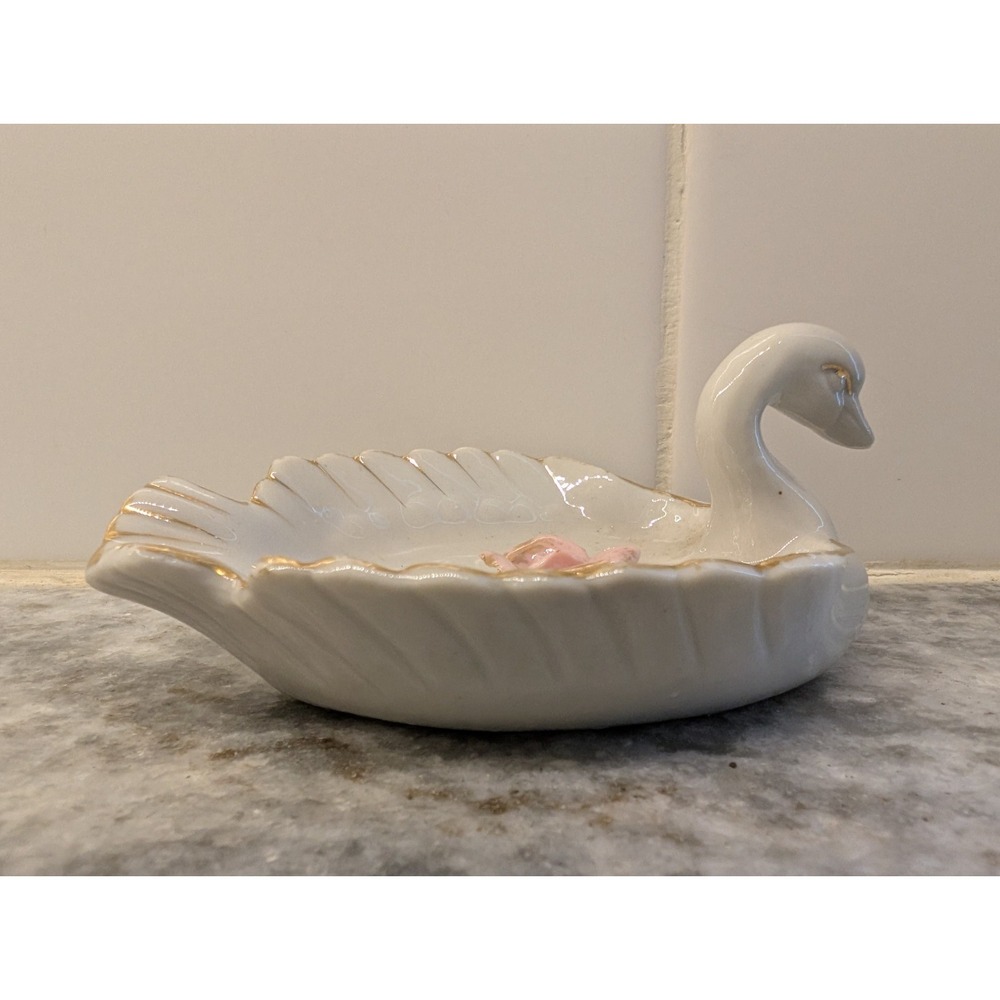 Vintage Swan‎ Trinket Dish With Applied Flowers - Picture 5 of 9